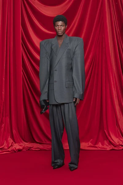 Look 29
